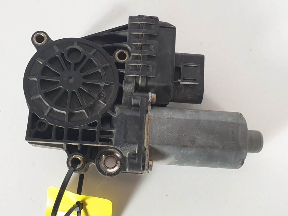 MOTOR ELEVALUNAS TRASERO DERECHO - 0130821765 - AUDI - A6 BERLINA (4B2)