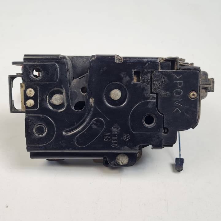 CERRADURA PUERTA DELANTERA DERECHA VOLKSWAGEN NEW BEETLE (9C1/1C1) Autodesguaces Alicante