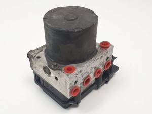 ABS 8200038695 RENAULT MEGANE II BERLINA 5P Autodesguaces Alicante
