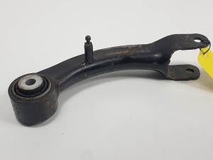 BRAZO SUSPENSION SUPERIOR TRASERO DERECHO JEEP CHEROKEE (KL) Autodesguaces Alicante