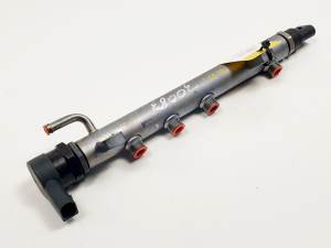 RAMPA INYECTORA A6390700495 BMW SERIE 3 TOURING (E91) Autodesguaces Alicante