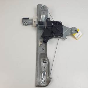 ELEVALUNAS TRASERO IZQUIERDO 13354549 OPEL MERIVA B Autodesguaces Alicante
