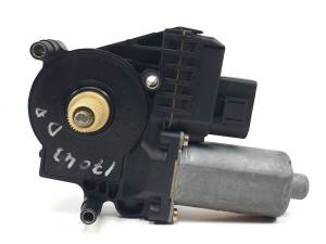 MOTOR ELEVALUNAS DELANTERO DERECHO 4B0959802E AUDI A6 BERLINA (4B2) Autodesguaces Alicante