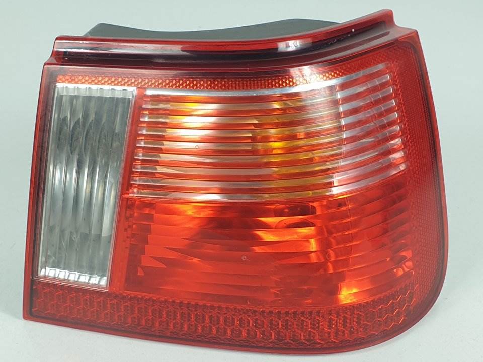 PILOTO TRASERO DERECHO - 6K6945096 - SEAT - IBIZA (6K1)