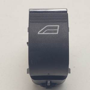 MANDO ELEVALUNAS TRASERO DERECHO BM5T14529AB FORD FOCUS LIM. (CB8) Autodesguaces Alicante