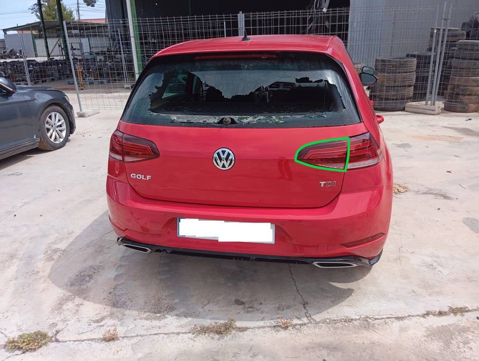 PILOTO TRASERO DERECHO INTERIOR
