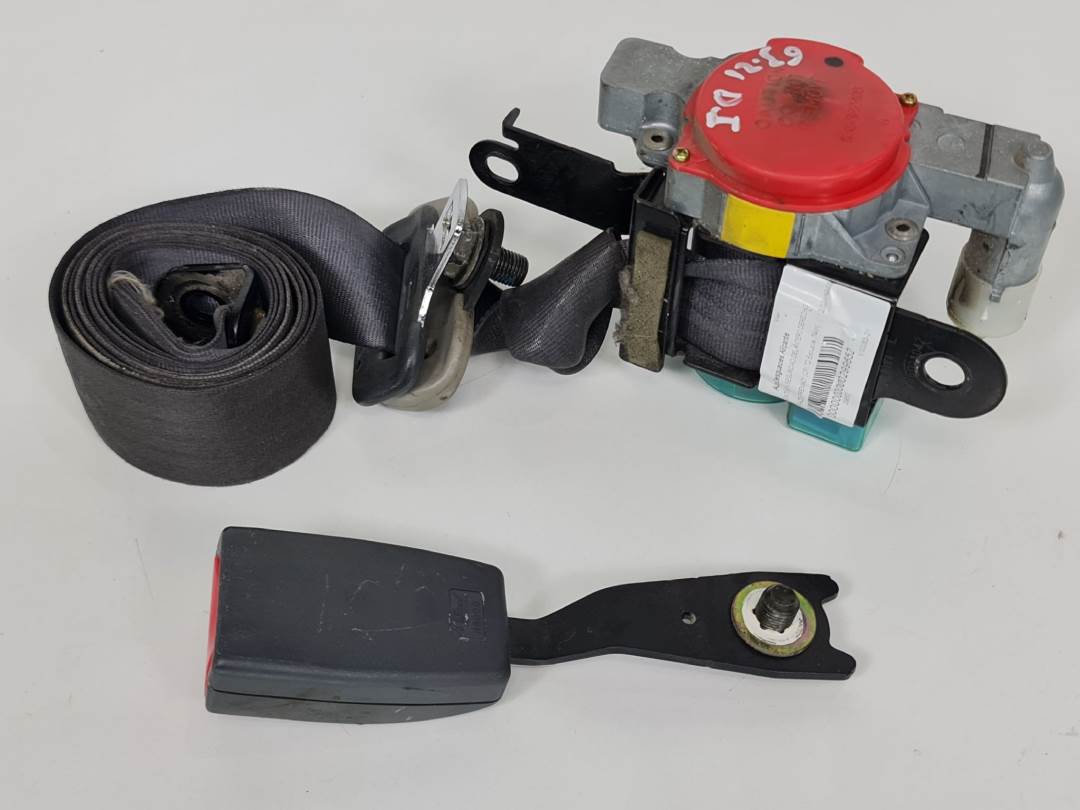 CINTURON SEGURIDAD DELANTERO DERECHO - T89241T - MAZDA - PREMACY (CP)