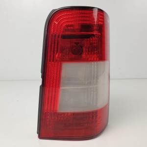 PILOTO TRASERO DERECHO 9657976980 PEUGEOT PARTNER (S2) Autodesguaces Alicante