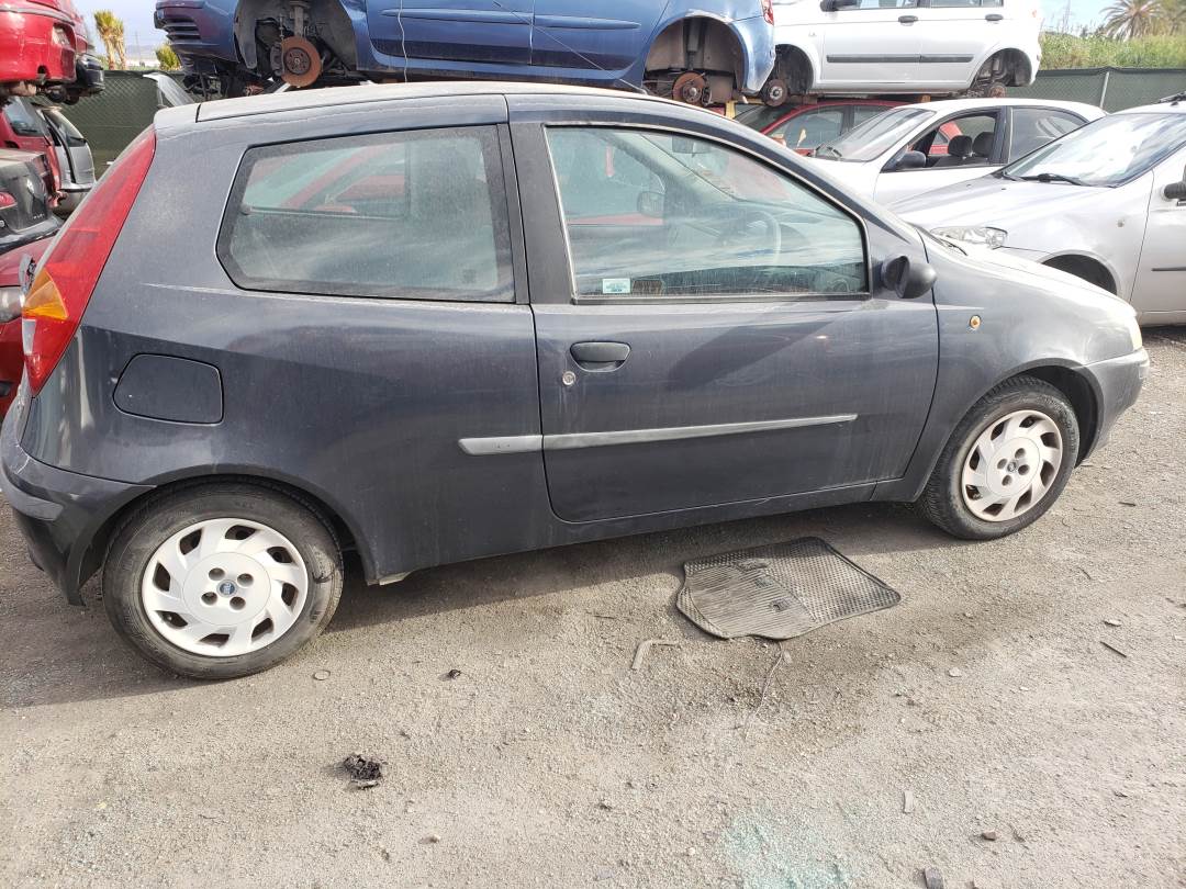 FIAT PUNTO BERLINA (188) (1999 - 2002)