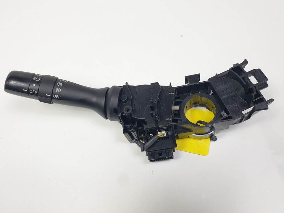 MANDO LUCES - 173832 - LEXUS - GS (GS/US/WS19)