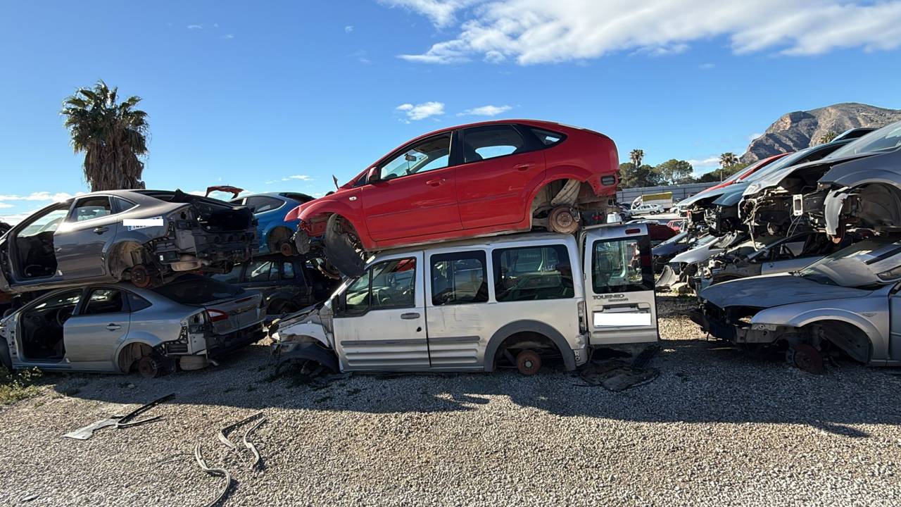 Imagen del vehículo FORD FOCUS BERLINA (CAP)