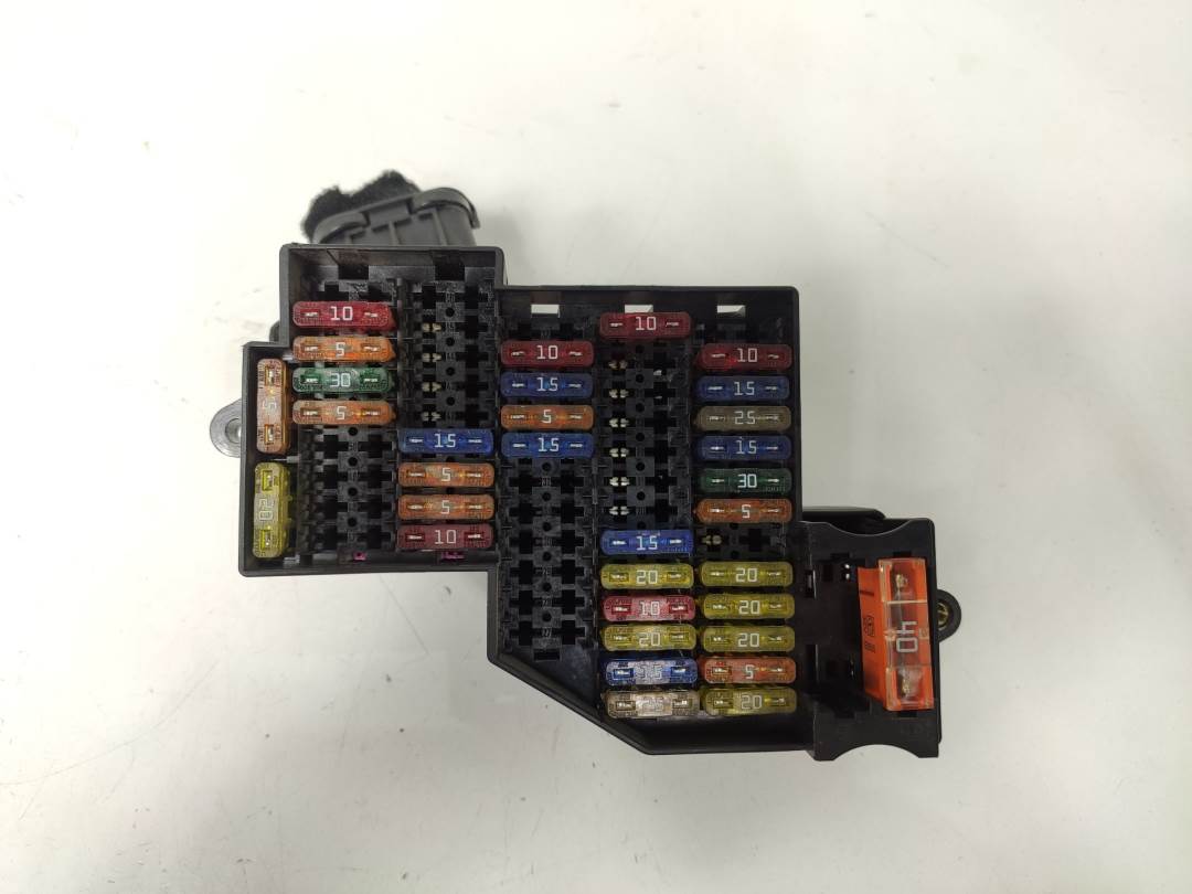 CAJA RELES / FUSIBLES - 7L0941828 - VOLKSWAGEN - TOUAREG (7LA)