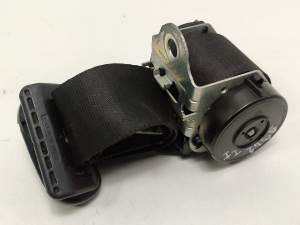 CINTURON SEGURIDAD TRASERO IZQUIERDO 2S6AA611B69AD FORD FIESTA (CBK) Autodesguaces Alicante