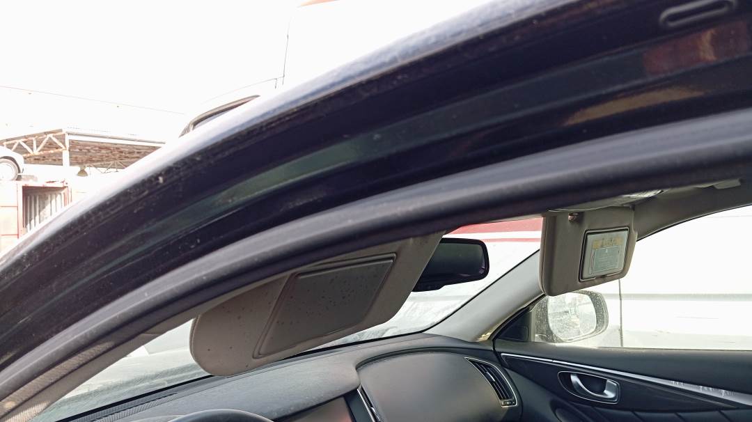 INFINITI Q50 (2013 - ...)