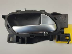 MANETA INTERIOR DELANTERA DERECHA 9660525380 CITROEN C4 GRAND PICASSO II Autodesguaces Alicante