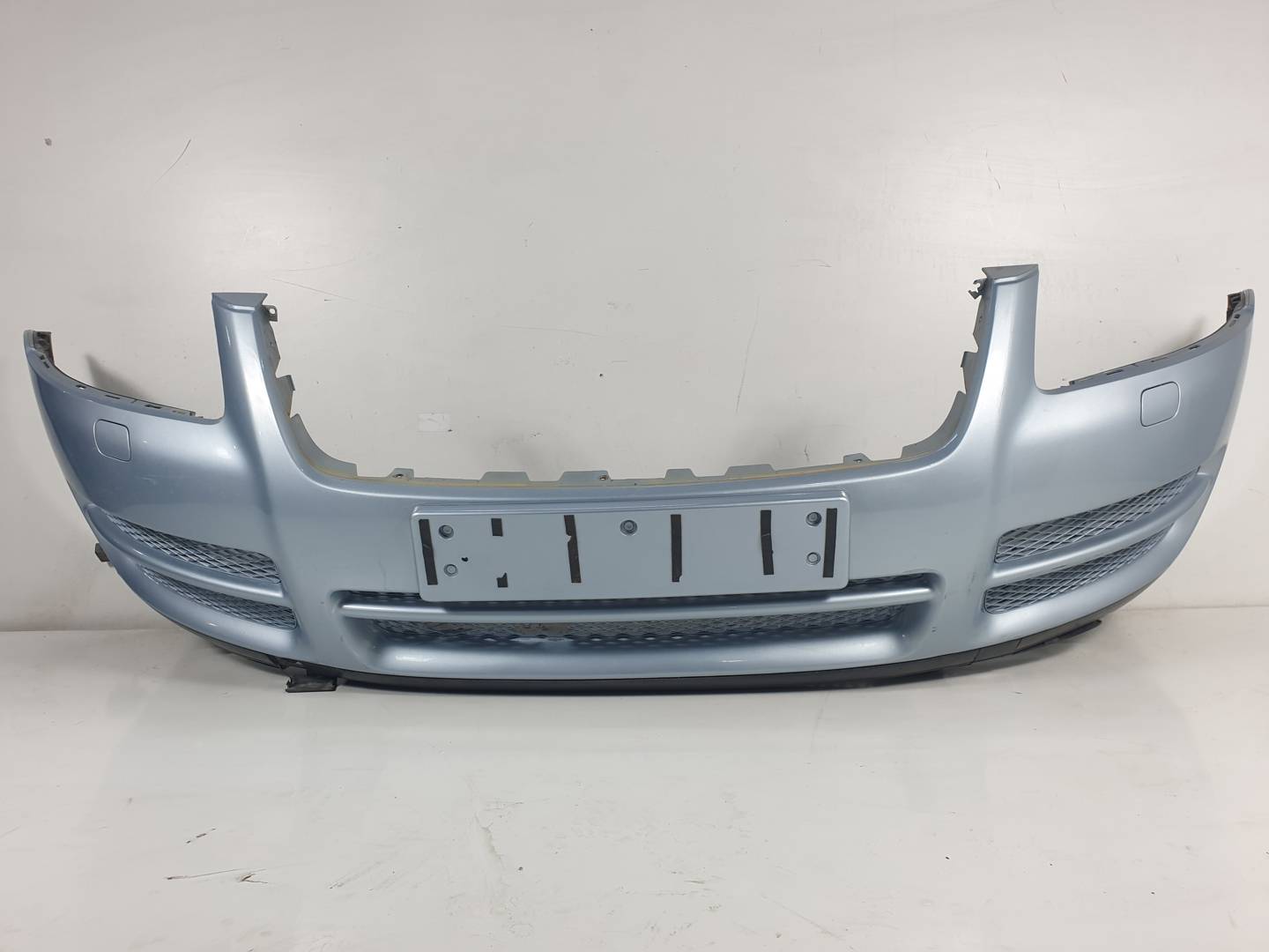 PARAGOLPES DELANTERO - VOLKSWAGEN - TOUAREG (7LA)