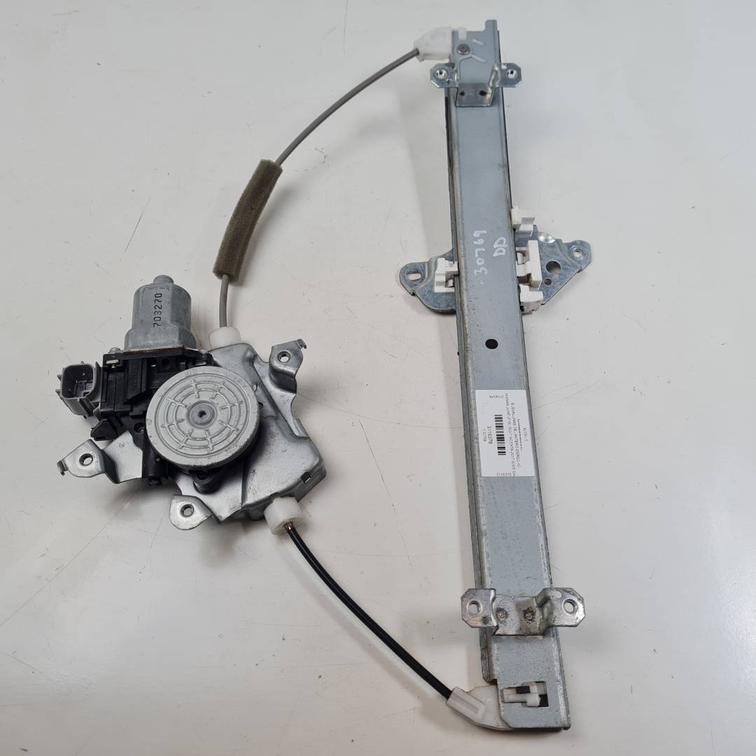 ELEVALUNAS DELANTERO DERECHO - 80730JX30C - NISSAN - JUKE (F15)