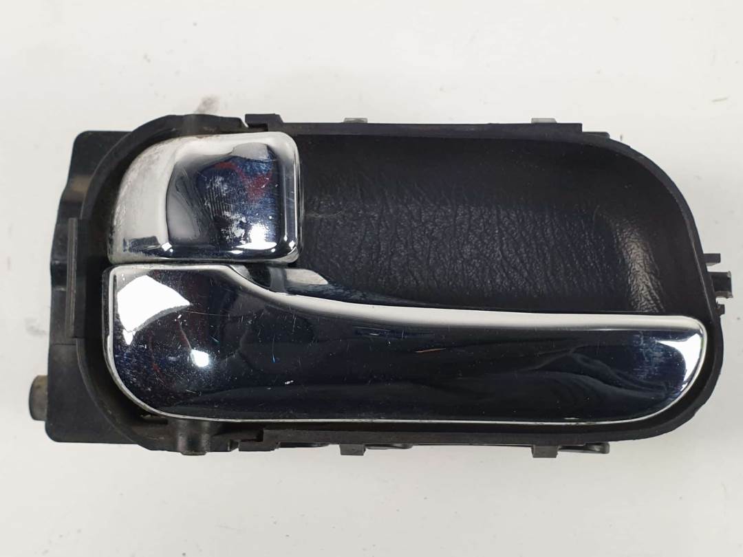 MANETA INTERIOR TRASERA IZQUIERDA - NISSAN - PRIMERA TRAV. (WP11)