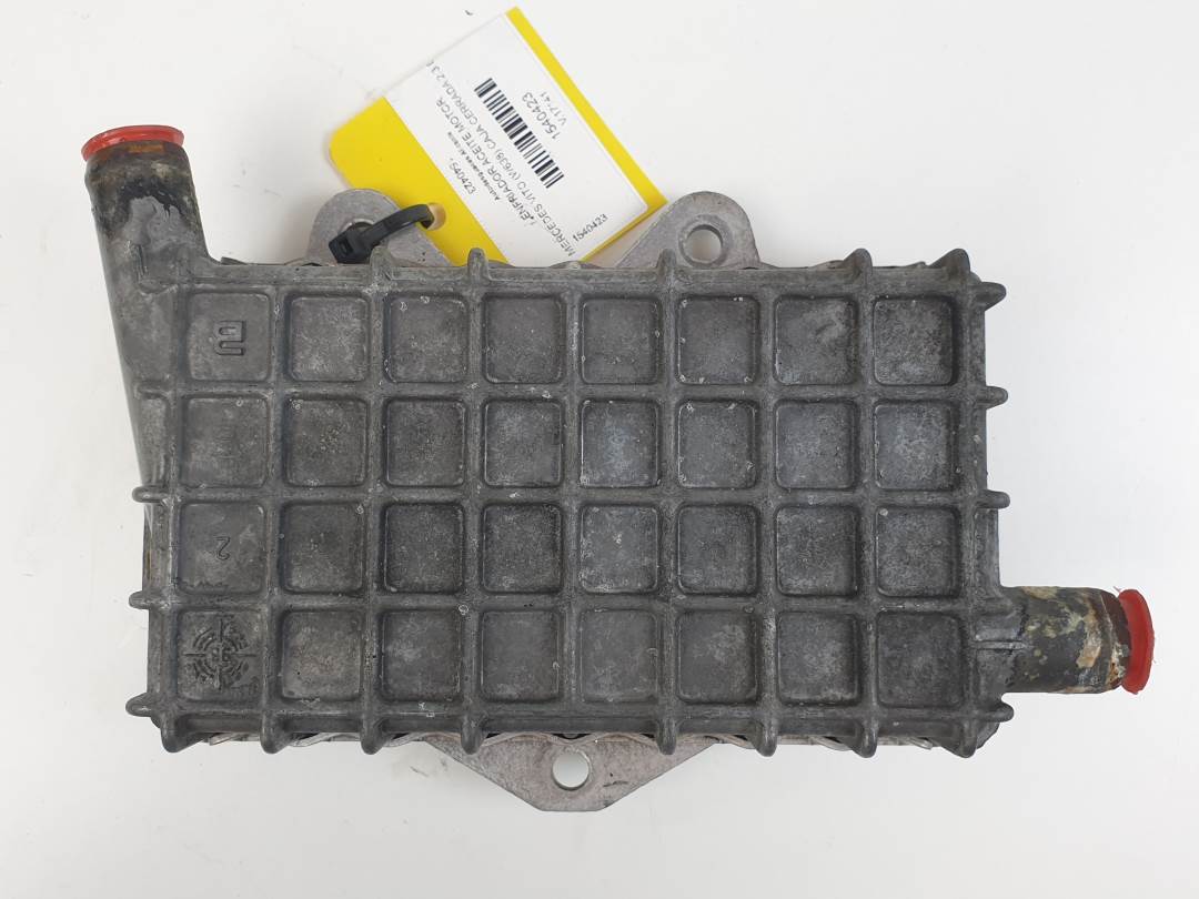 ENFRIADOR ACEITE MOTOR - 6011800065 - MERCEDES - VITO (W638) CAJA CERRADA