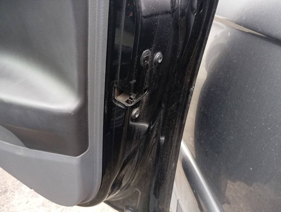 CERRADURA PUERTA DELANTERA DERECHA