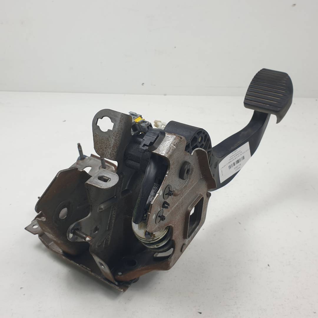 PEDAL EMBRAGUE - X30B030112 - CITROEN - C4 BERLINA (B7)