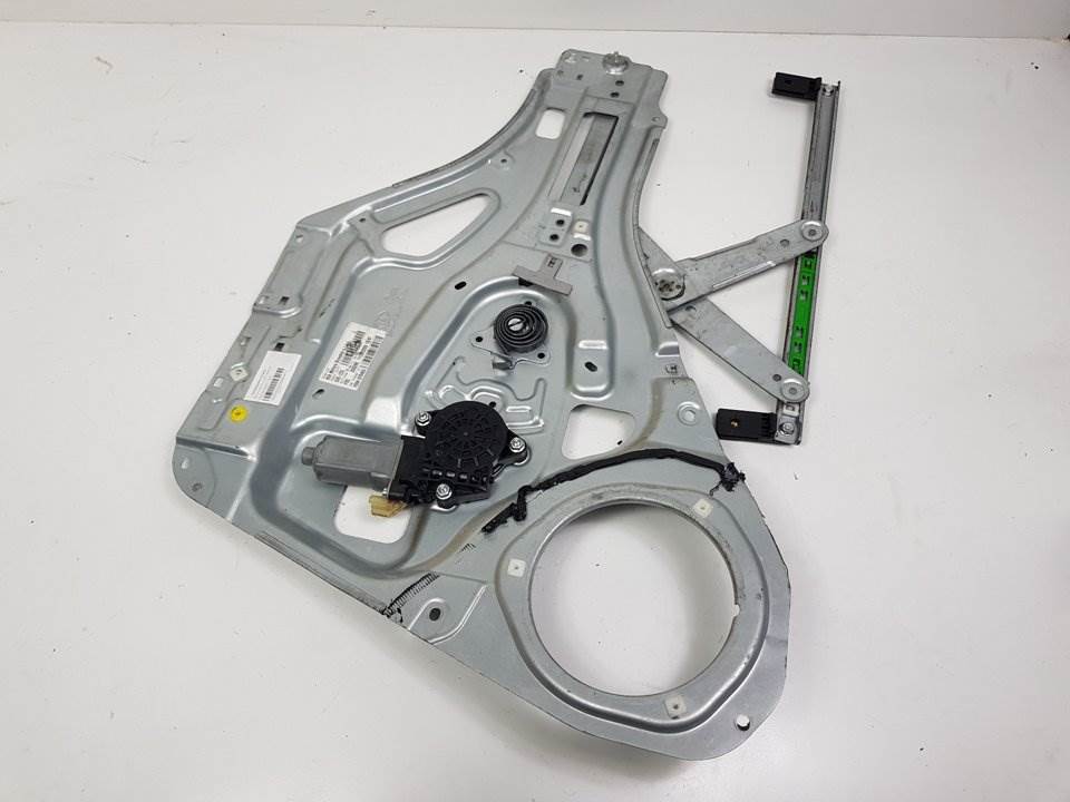 ELEVALUNAS DELANTERO DERECHO - 824800Z030 - KIA - SPORTAGE (JE,KM)
