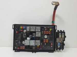 CAJA RELES / FUSIBLES 13313205 OPEL ASTRA J LIM. Autodesguaces Alicante