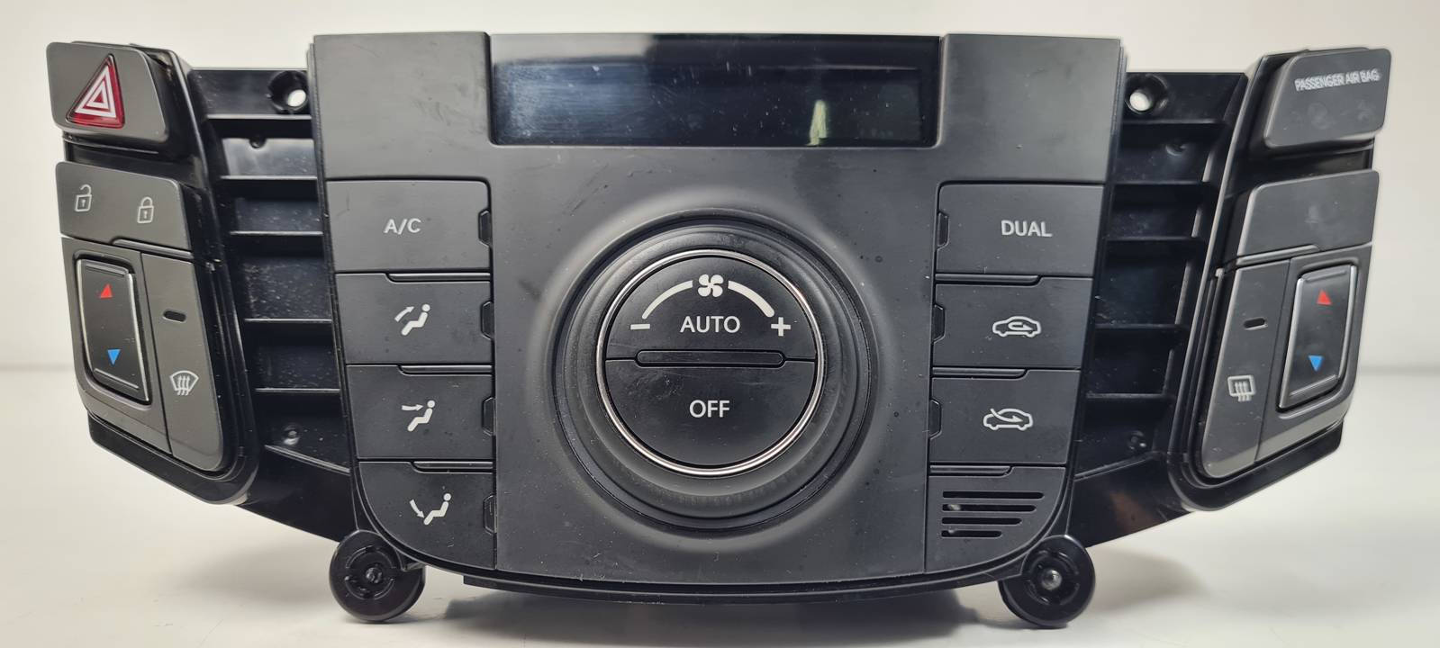 MANDO CLIMATIZADOR 972503Z320 HYUNDAI I40 Autodesguaces Alicante
