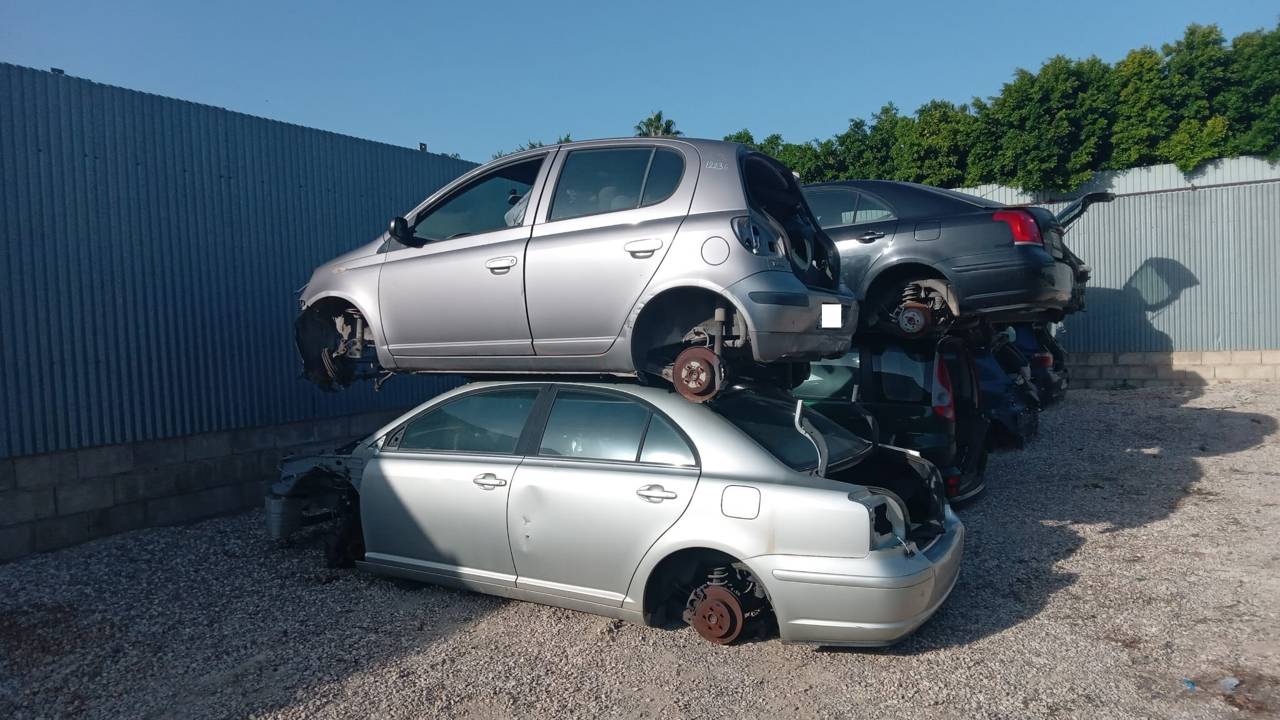 Imagen del vehículo TOYOTA AVENSIS BERLINA (T25)