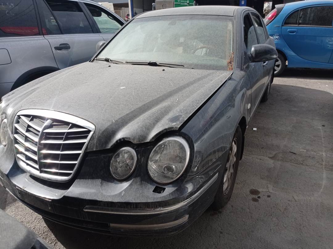 KIA OPIRUS (2003 - 2008)