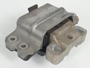 SOPORTE MOTOR IZQUIERDO 1K0199555CB VOLKSWAGEN BEETLE (5C1) Autodesguaces Alicante
