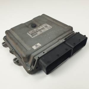 CENTRALITA MOTOR UCE 0281013498 MITSUBISHI COLT BERLINA 5 (Z30A) Autodesguaces Alicante
