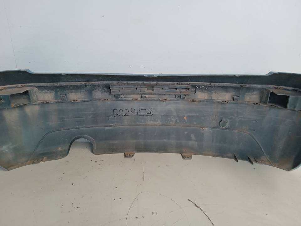 PARAGOLPES TRASERO