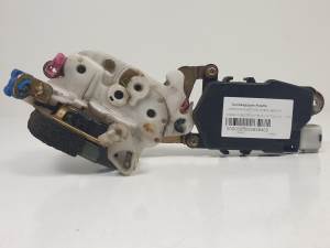 CERRADURA PUERTA DELANTERA DERECHA SUBARU FORESTER S10 (SF) Autodesguaces Alicante