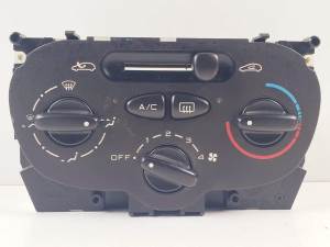 MANDO CALEFACCION / AIRE ACONDICIONADO 1068701 PEUGEOT 206 BERLINA Autodesguaces Alicante