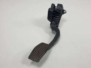 POTENCIOMETRO PEDAL 55702020 OPEL CORSA D Autodesguaces Alicante