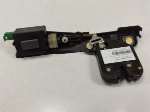 CERRADURA MALETERO / PORTON AUDI TT (8N3/8N9) Autodesguaces Alicante