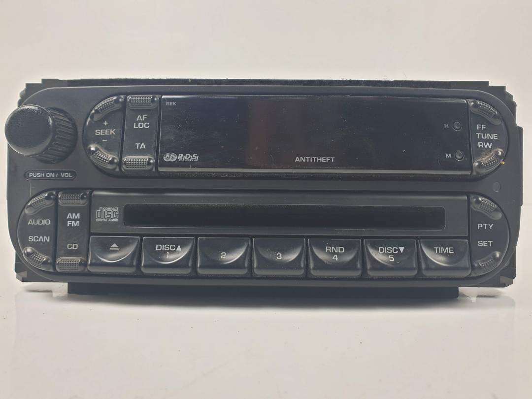 Autoradio / CD-Player - P05091610AD - CHRYSLER - VOYAGER (RG)