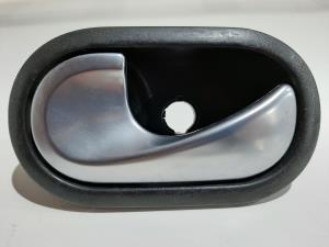 MANETA INTERIOR DELANTERA IZQUIERDA 8200028487 RENAULT SCENIC II (X84,JM) Autodesguaces Alicante