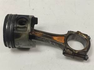 PISTON MITSUBISHI MONTERO (V60/V70) Autodesguaces Alicante