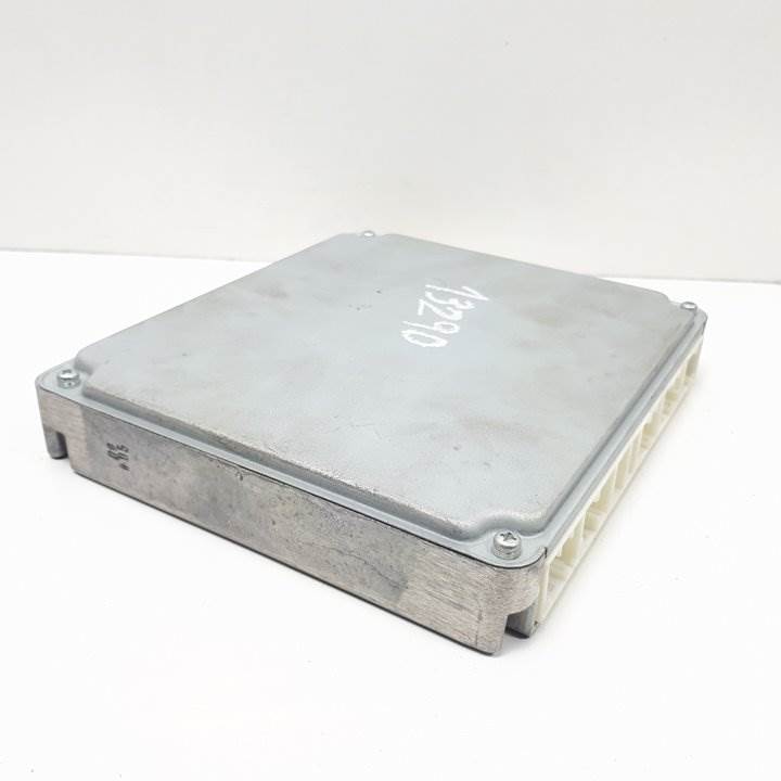 CENTRALITA MOTOR UCE - 8966105631 - TOYOTA - AVENSIS WAGON (T25)