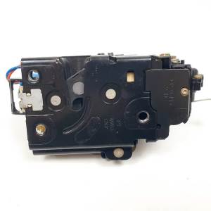 CERRADURA PUERTA DELANTERA DERECHA 3B1837016T SKODA FABIA (6Y2/6Y3) Autodesguaces Alicante