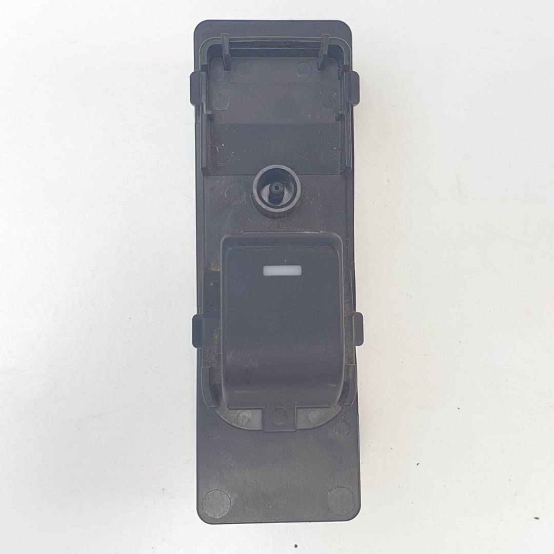 MANDO ELEVALUNAS TRASERO DERECHO - KD4566380 - MAZDA - CX-5