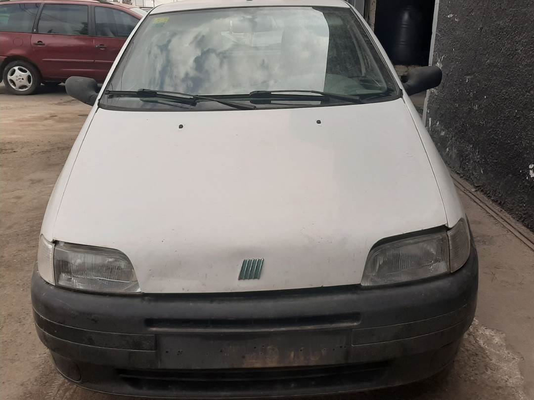 FIAT PUNTO BERLINA (176) (1993 - 1999)
