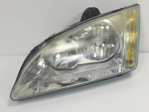 FARO IZQUIERDO 4M5X13K060BA FORD FOCUS BERLINA (CAP) Autodesguaces Alicante