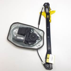 ELEVALUNAS TRASERO DERECHO 5M0839462 VOLKSWAGEN GOLF PLUS (521) Autodesguaces Alicante