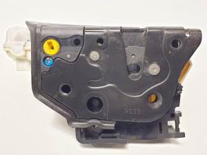 CERRADURA PUERTA TRASERA IZQUIERDA 3C4839015C AUDI Q7 (4L) Autodesguaces Alicante