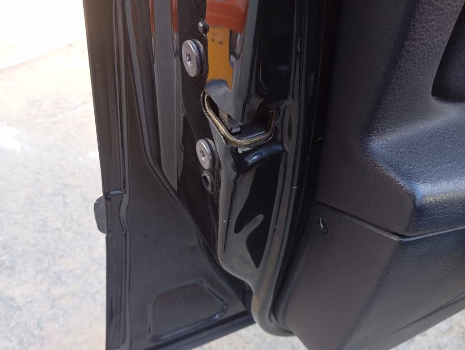 CERRADURA PUERTA DELANTERA IZQUIERDA