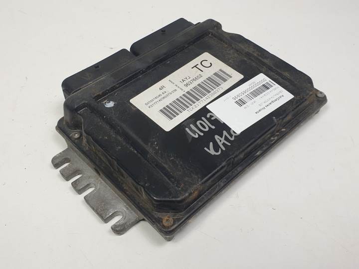 CENTRALITA MOTOR UCE S010016040A9 FORD KA (CCQ) Autodesguaces Alicante