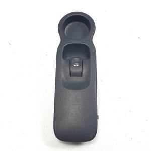 MANDO ELEVALUNAS DELANTERO DERECHO 8200278436 RENAULT GRAND MODUS Autodesguaces Alicante